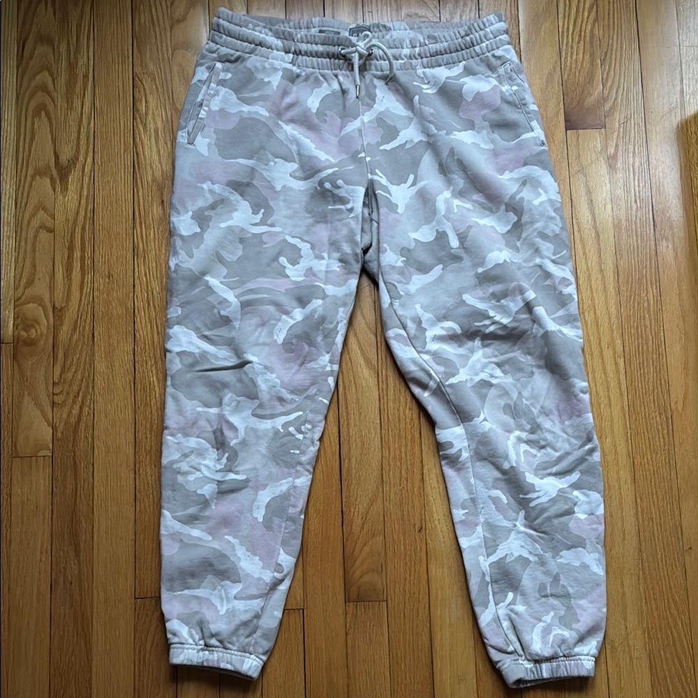 GAP Camo Sweats Sweatpants